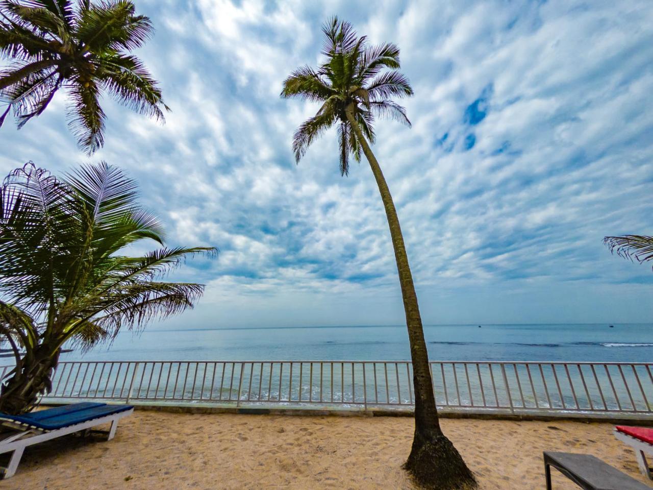 Vista Praia Beach Resort Andzsuna Kültér fotó