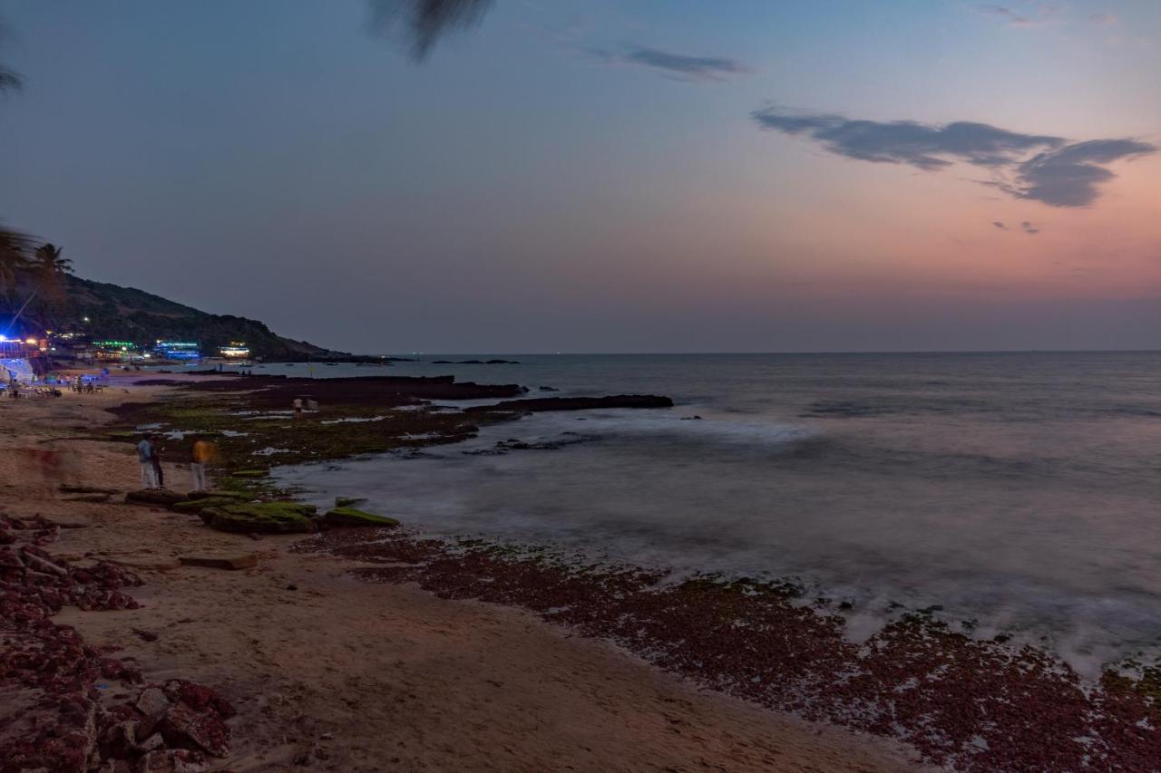 Vista Praia Beach Resort Andzsuna Kültér fotó