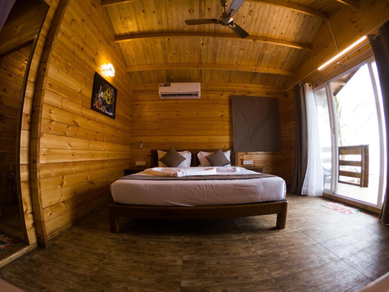 Vista Praia Beach Resort Andzsuna Kültér fotó
